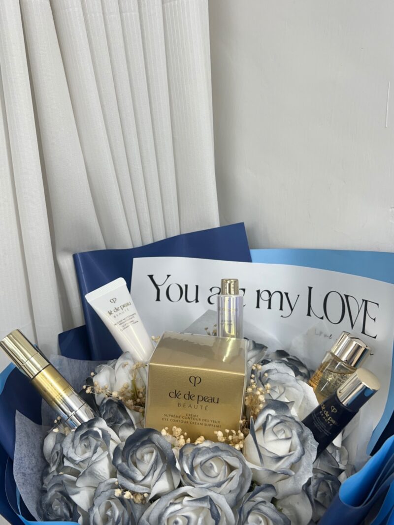 Cle De peau Skincare bouquet💐 - Image 2